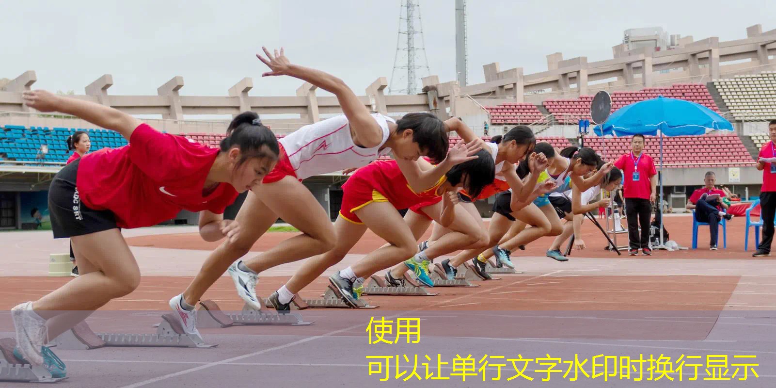 ayx爱游戏：野球场自带篮网球拍吗_